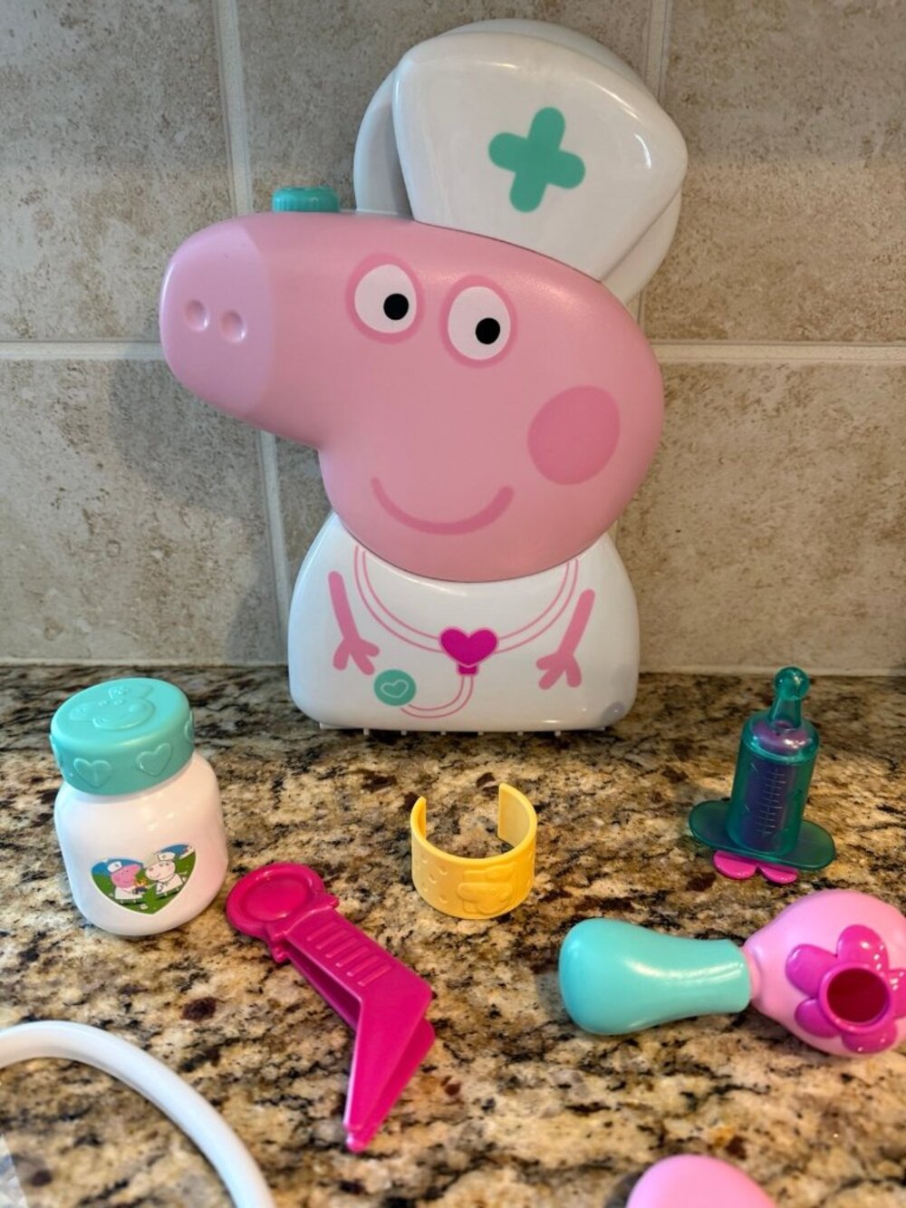 Peppa pig doctor kit with carrying case